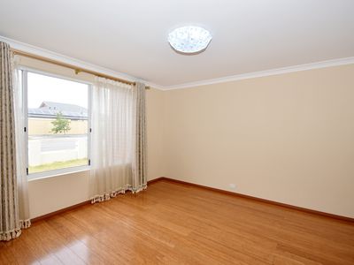22 Irvine Parade, Hammond Park