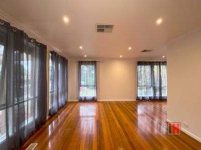 31 Ninevah Cres, Wheelers Hill