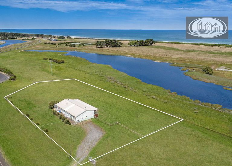 8095 Princes Highway, Narrawong