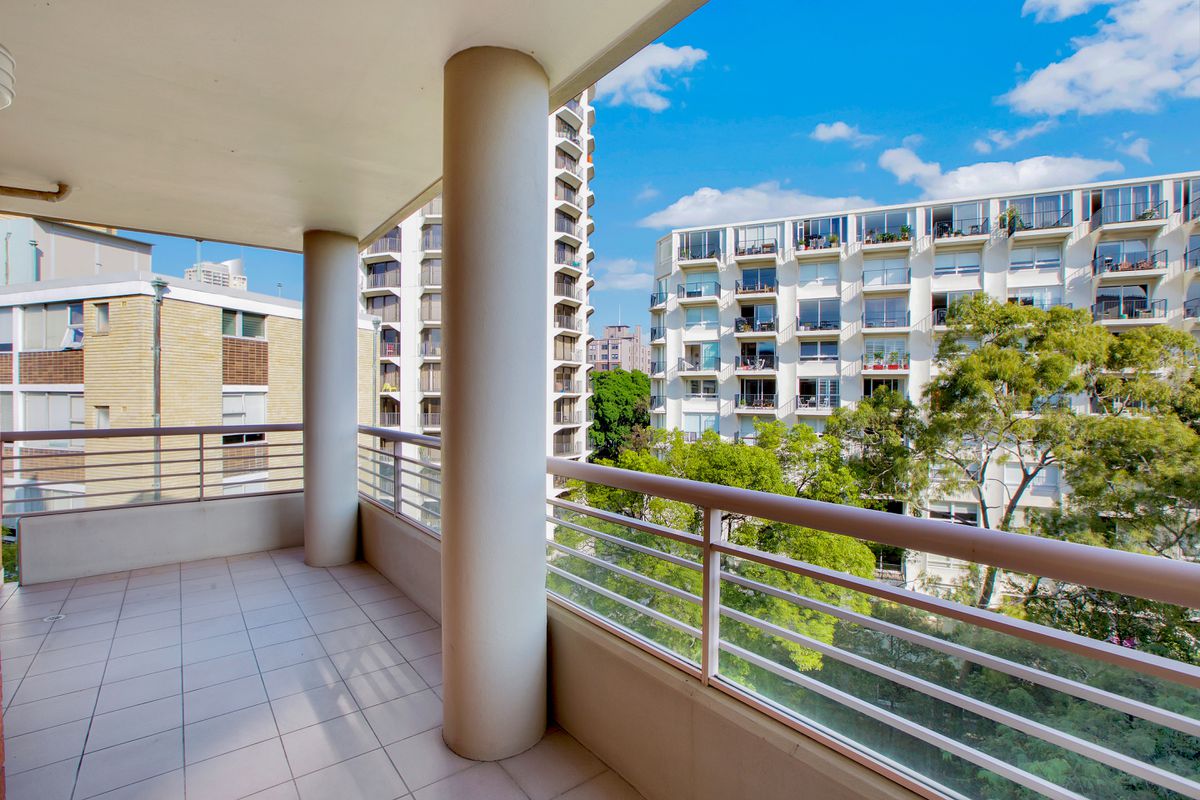 706 / 2-6 birtley place, Elizabeth Bay