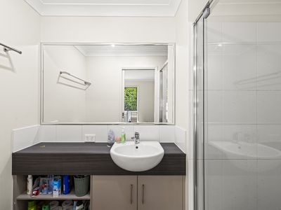 Unit 1 / 20 Tempest Drive , Glenvale