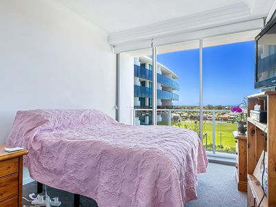 3702 / 25 East Quay Drive, Biggera Waters