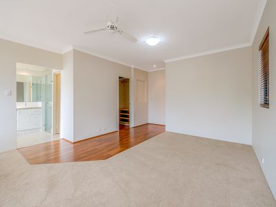 7 Verona Cres, Falcon