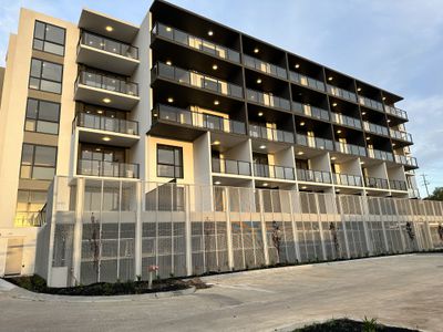 G13 / 2 Bailey Crescent, Oak Park