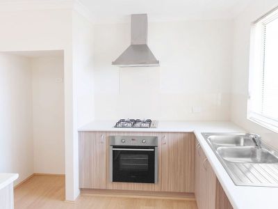 302 Peelwood Parade, Halls Head