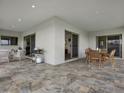 6 Channel Court, Pie Creek