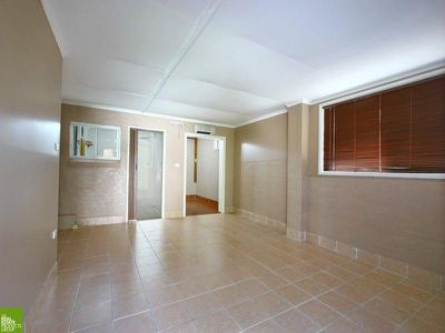 73 Thirroul Rd, Kanahooka