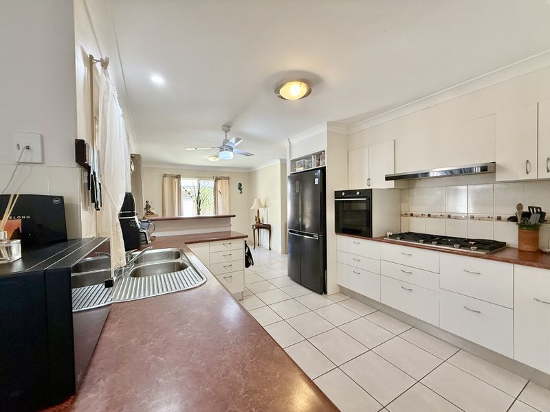 11 Trill Court, Urangan, QLD, Urangan - Thumbnail 7