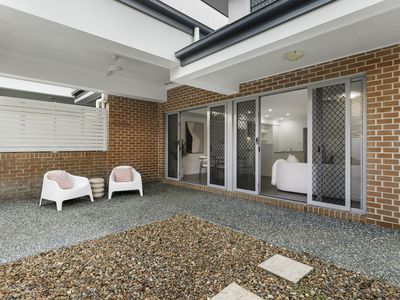 8 Worchester Crescent, Wakerley