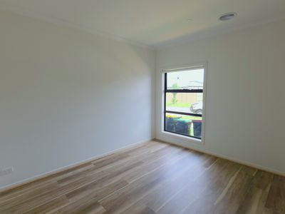 8 Lord Street, Thornhill Park