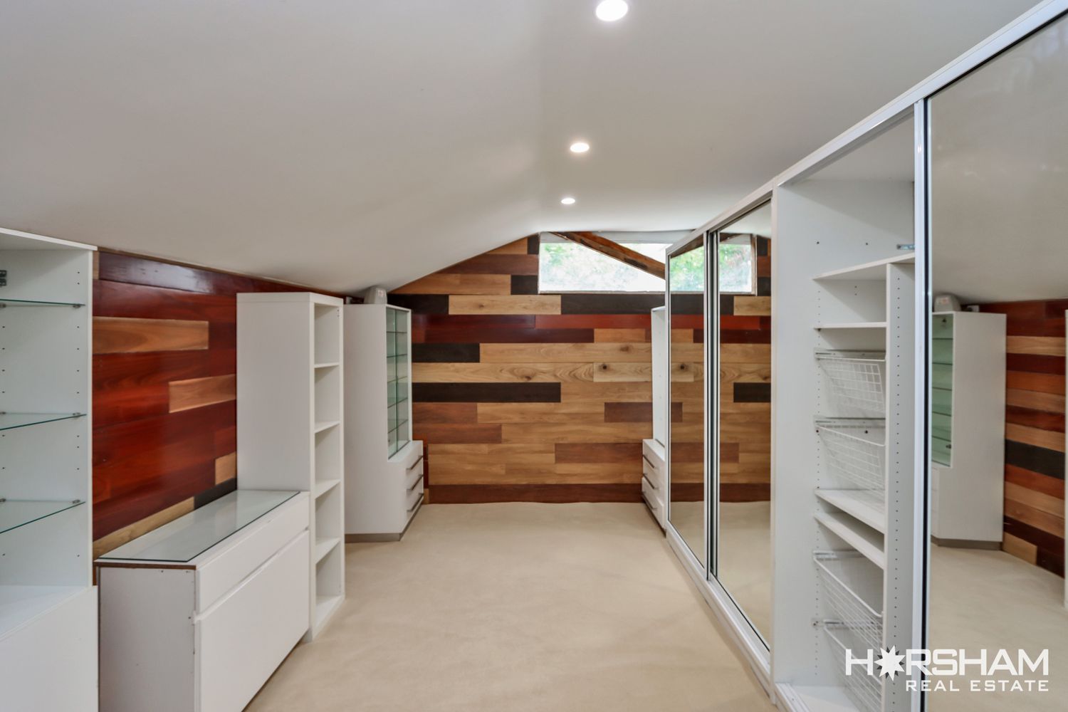 11 Tena Ave [Fully Furnished], Horsham