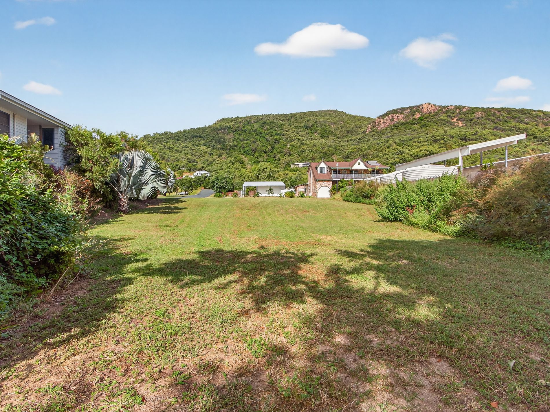 94 Gloucester Avenue, Hideaway Bay