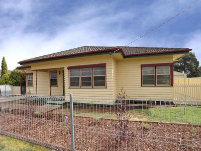 12 McPherson Street, Epsom