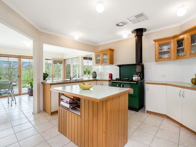 92 Sangsters Lane, Heathcote