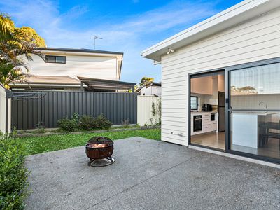 3 / 8 Fraser Crescent, Albion Park