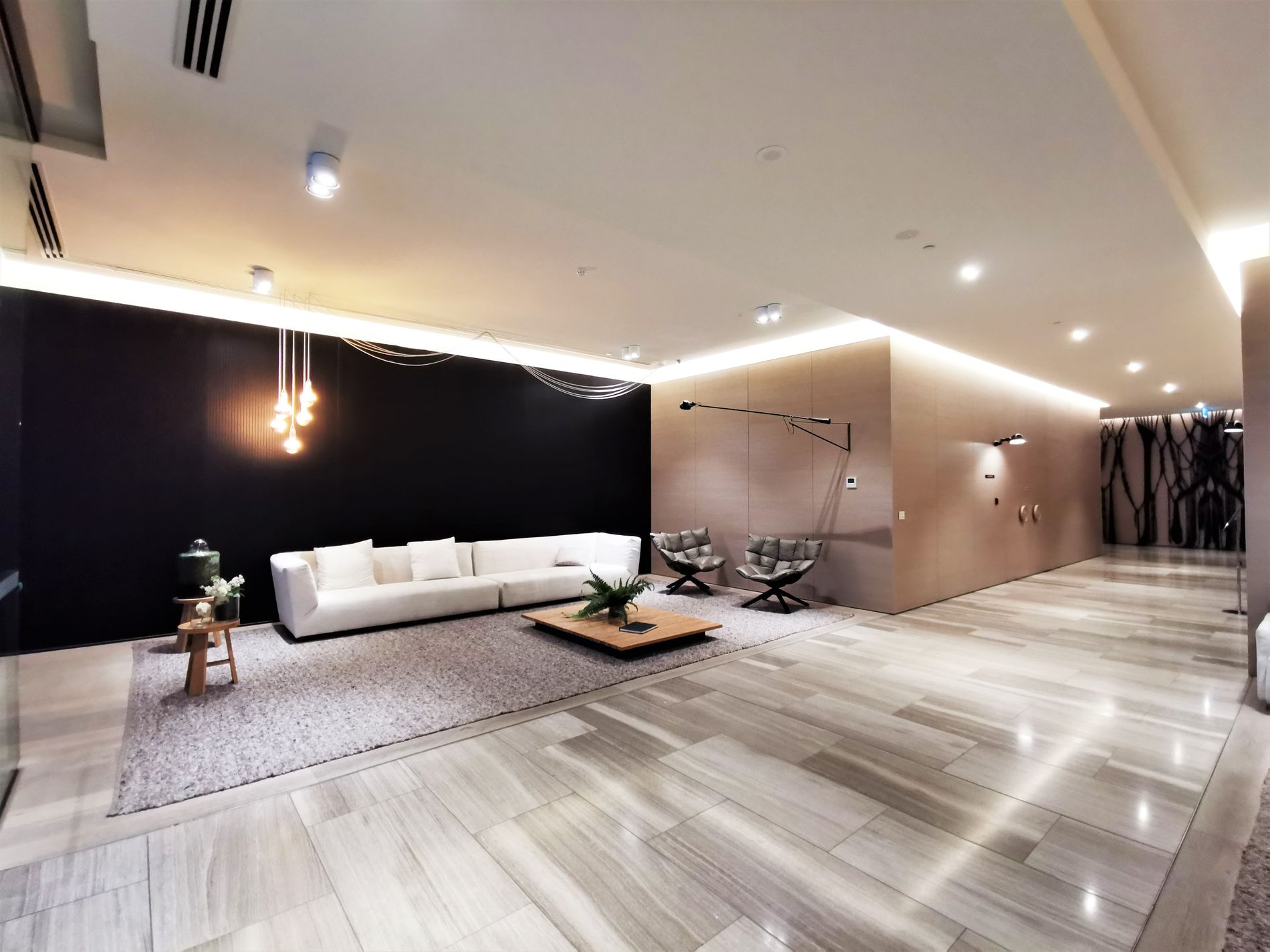 906 / 9 Waterside Place, Docklands