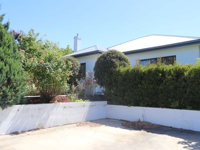 12 MacKenzie Street, Mount Gambier