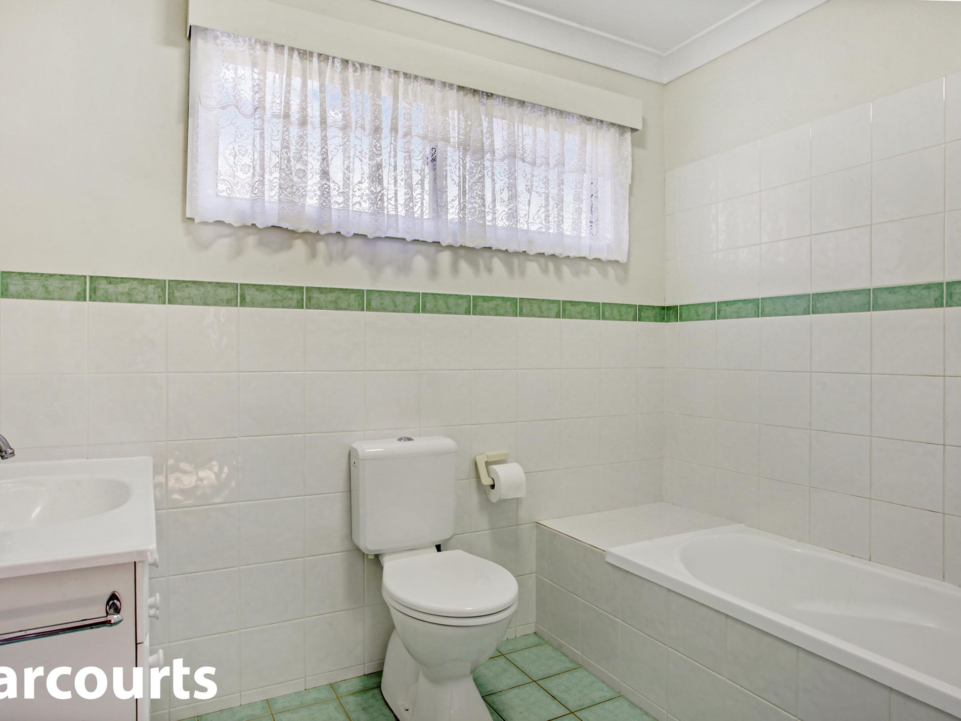 53 Cornfield Parade, Fishermans Paradise