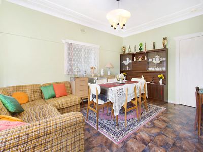 28 Parkes Street, Oak Flats