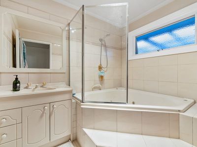 1 / 83 Guelph Street, Somerville