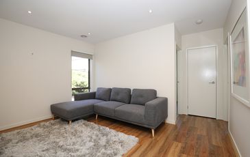 14 Bonneville Parade, Pakenham
