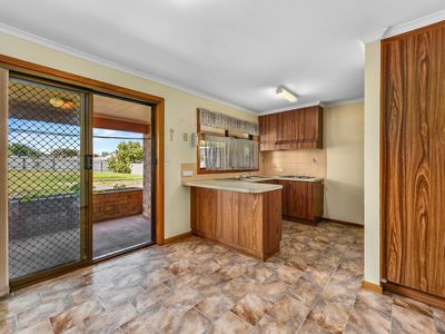 15 Wyrie Road, Millicent