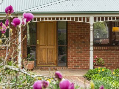 19 Dunn Street, Macedon