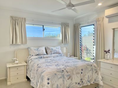 99  / 5 Serenity Drive, Eli Waters