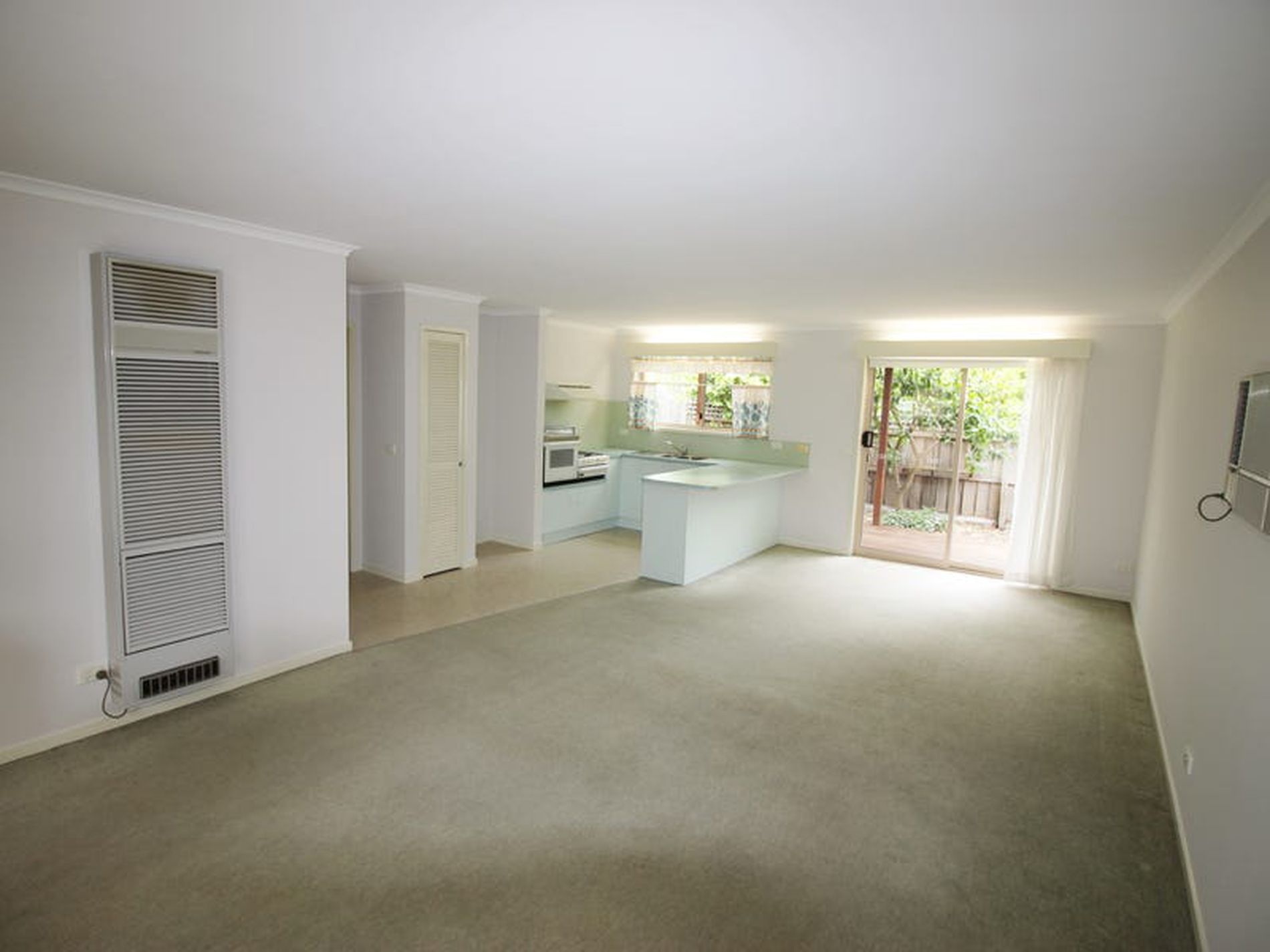 8A Calder Street, Manifold Heights