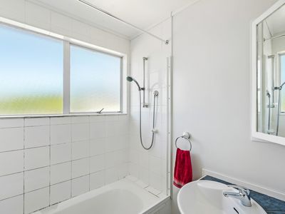 12 Bahari Drive, Ranui
