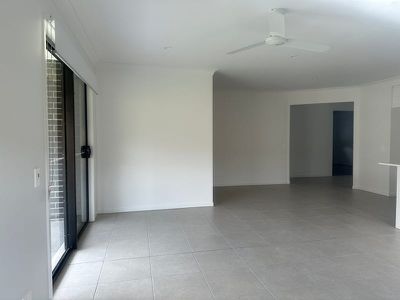 4 Leatherwood Street, Fernvale