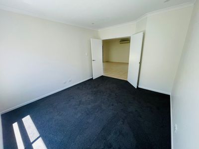 54 Denham Crescent, North Lakes