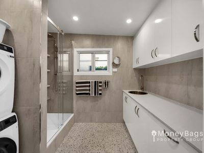 5 Advance Street, Newtown