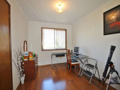 44 Lakeside Drive, Eden