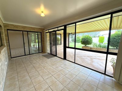 16 Dussin Street, Griffith