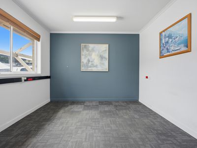 T8 / 75 Newnham Drive, Newnham