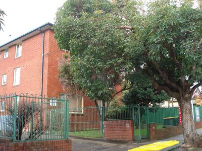 1 / 527 Burwood Road, Belmore