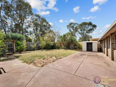 27 Taylor Close, Leda