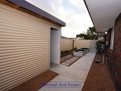 2b Lucine Court, Heathridge