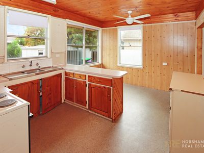 21 Hennessy Street, Horsham