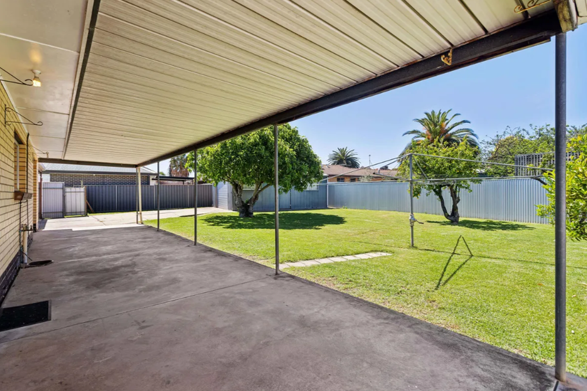 4 Spenfeld Court, Valley View