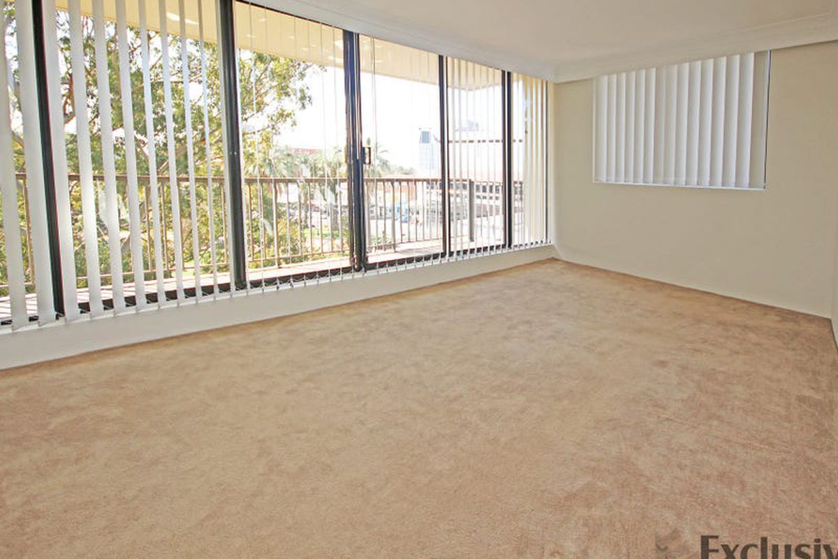 22 / 2-8 Park Avenue, Burwood