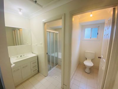 3 / 2A Benney Avenue, Figtree
