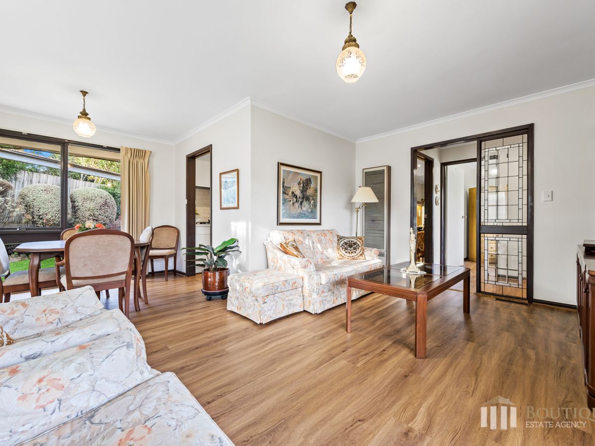 15 Lipton Drive, Dandenong North