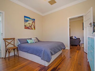 100A Campbell Street, Lamington