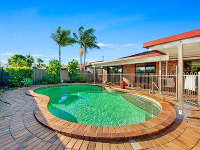21 Shearwater Street, Burleigh Waters