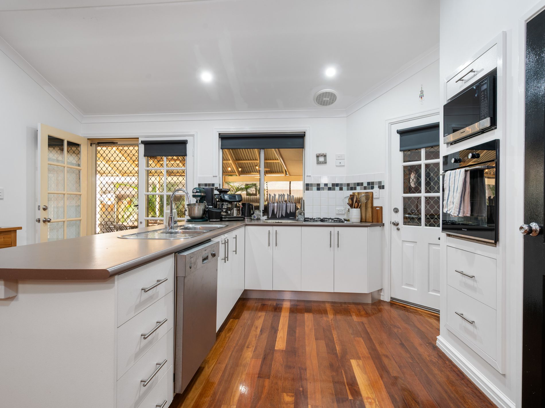 14 Butterfly Street, Piccadilly