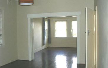 1 / 8 Moore Street, Coogee
