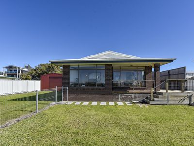 38 Beach Road, Beachport