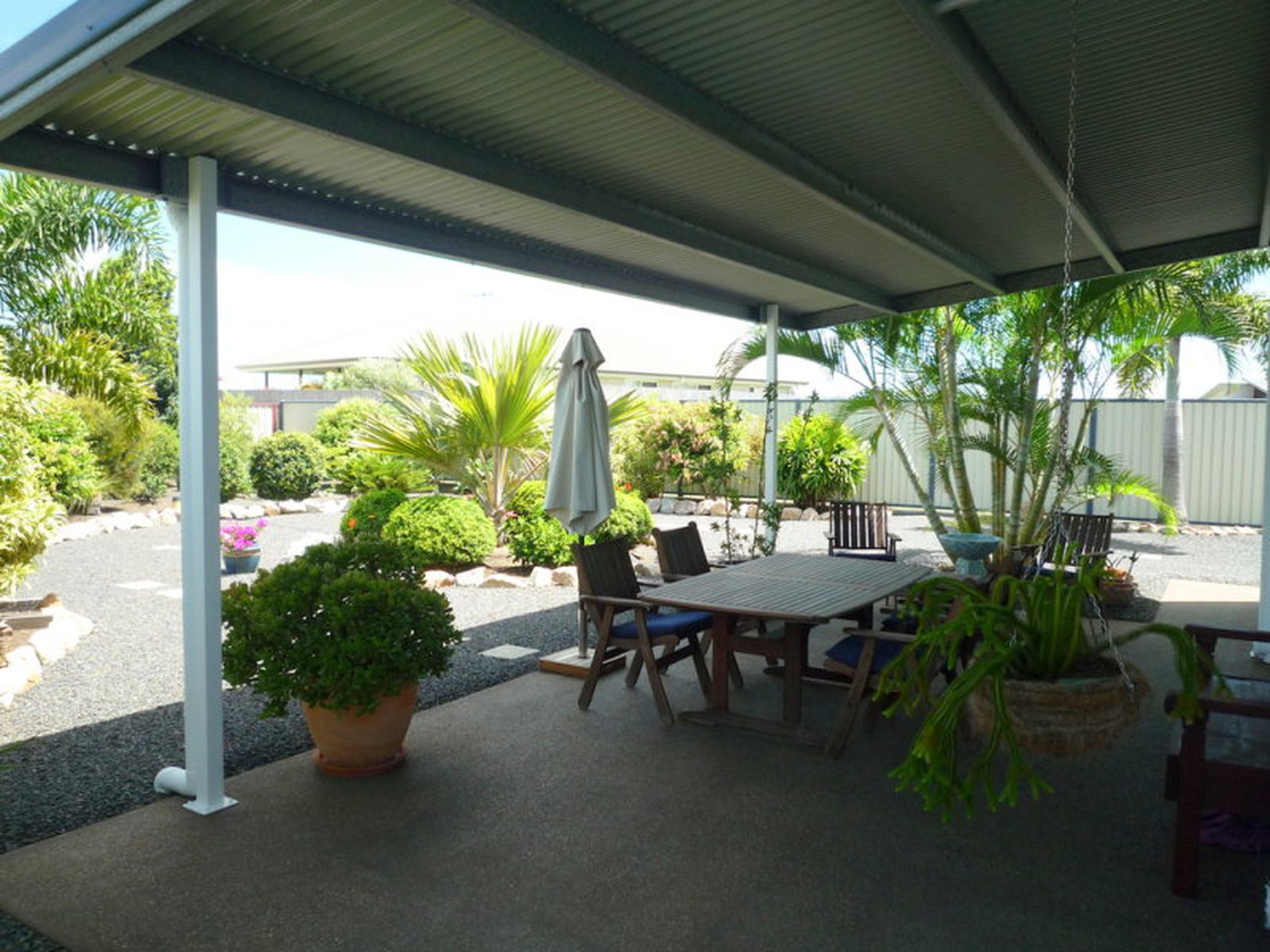 12 Sunset Avenue, Woodgate